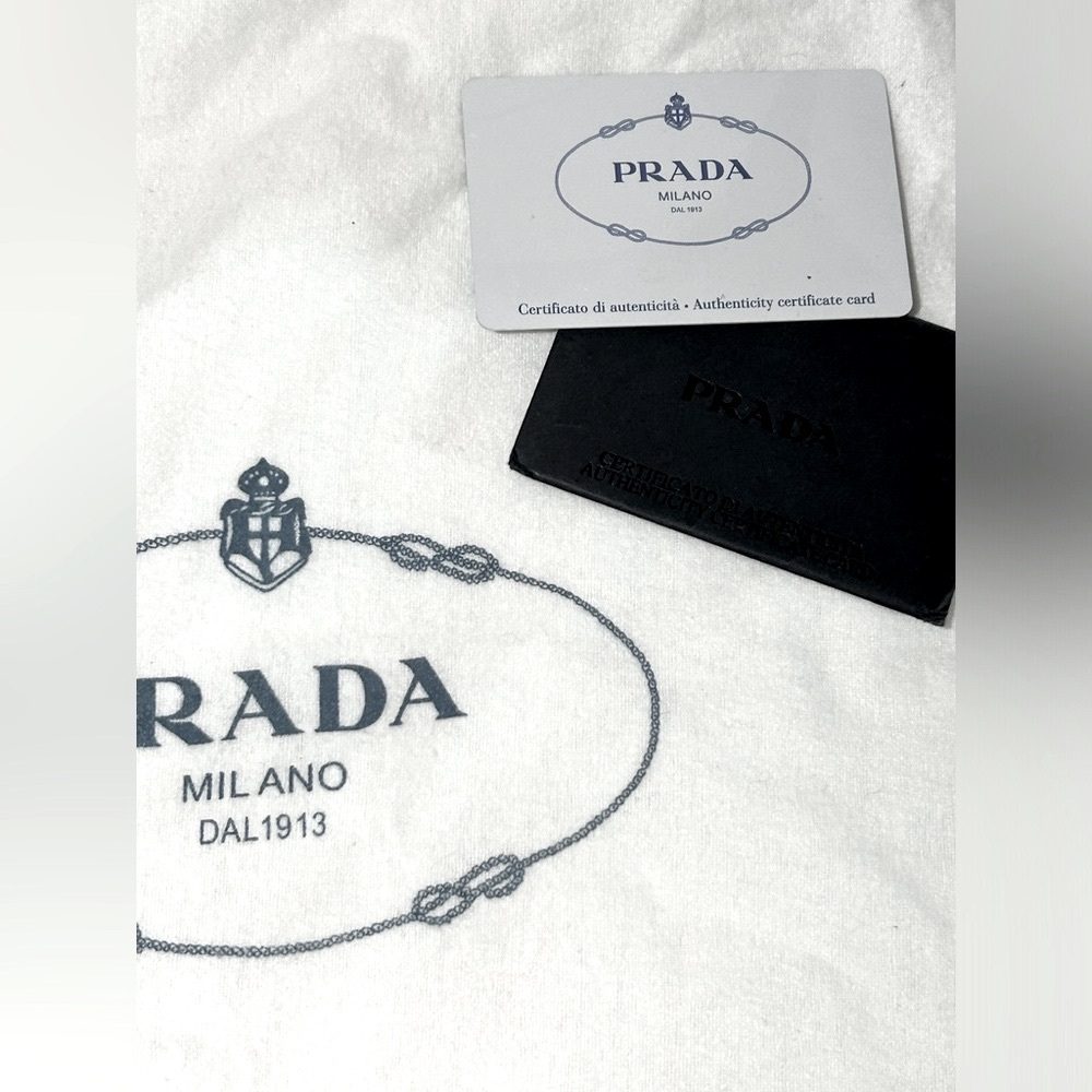 PRADA BAG. - Picture 6 of 7